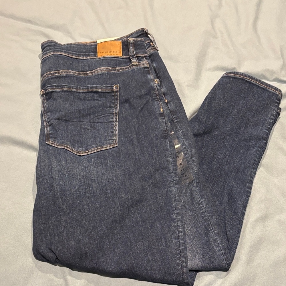 NWT American Eagle Outfitters Dark Blue Jeans